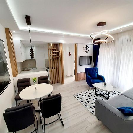 Maritimo Di Cattaro****Lux Apartment With Garage Bagian luar foto