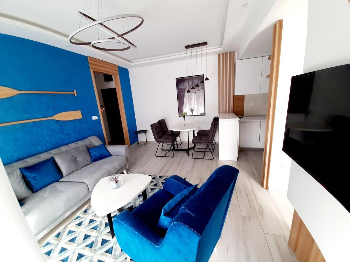 Maritimo Di Cattaro****Lux Apartment With Garage Bagian luar foto
