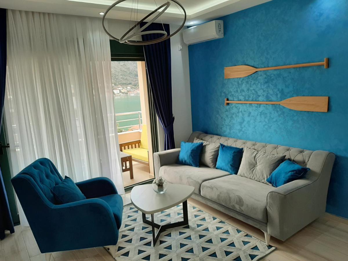 Maritimo Di Cattaro****Lux Apartment With Garage Bagian luar foto